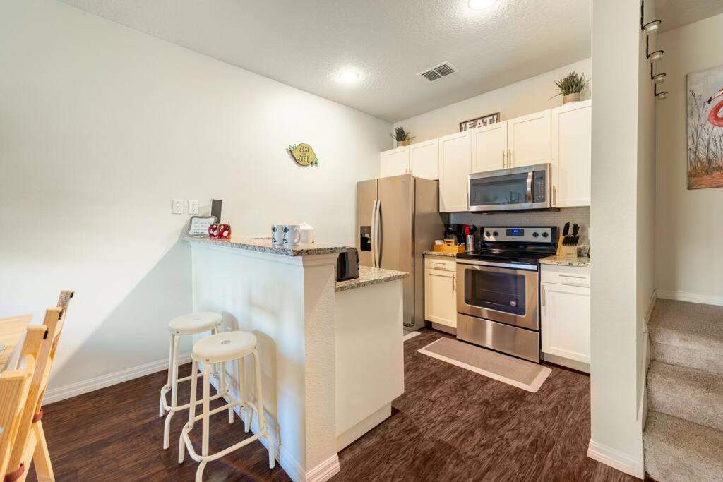 Super Comfy And Spacious 3 Bedroom 10 Minutes From Disney, With Major Shopping 4 Minutes Away Kissimmee Eksteriør bilde