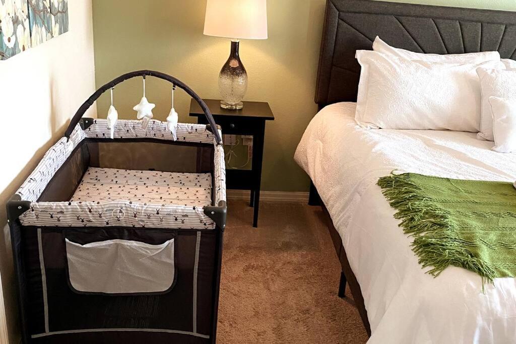 Super Comfy And Spacious 3 Bedroom 10 Minutes From Disney, With Major Shopping 4 Minutes Away Kissimmee Eksteriør bilde