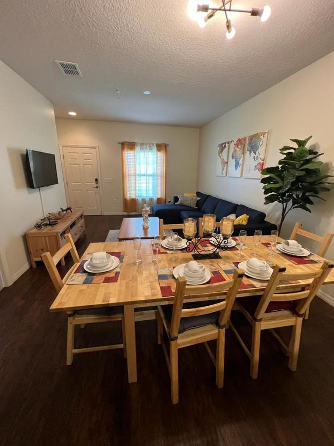 Super Comfy And Spacious 3 Bedroom 10 Minutes From Disney, With Major Shopping 4 Minutes Away Kissimmee Eksteriør bilde