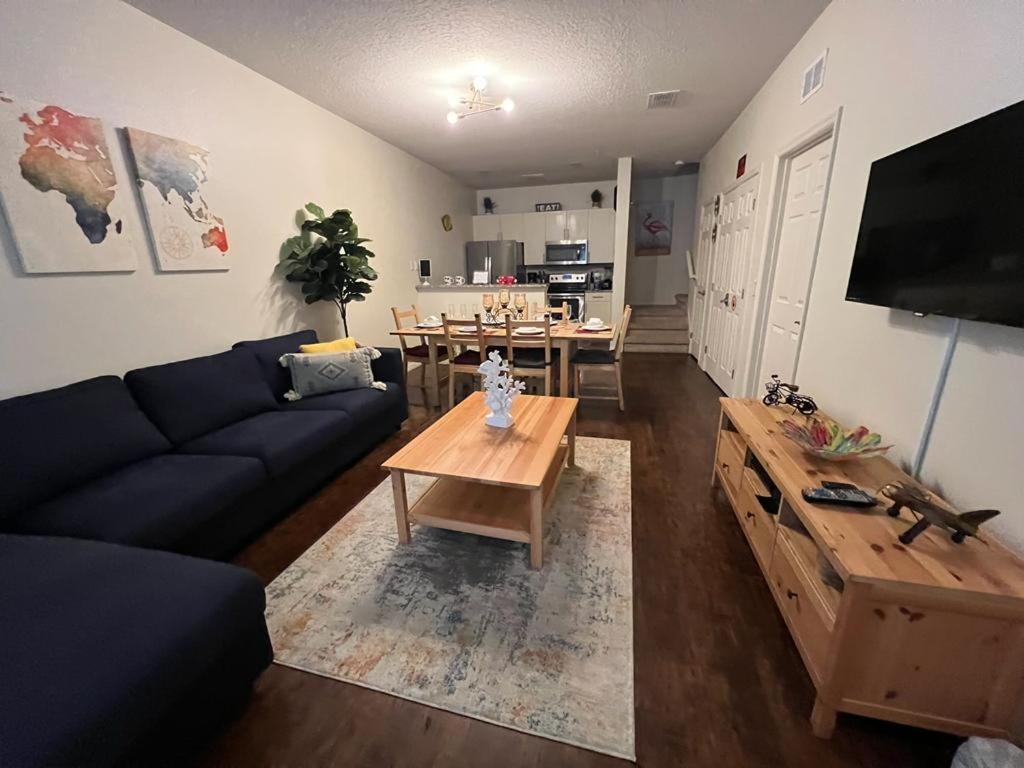 Super Comfy And Spacious 3 Bedroom 10 Minutes From Disney, With Major Shopping 4 Minutes Away Kissimmee Eksteriør bilde